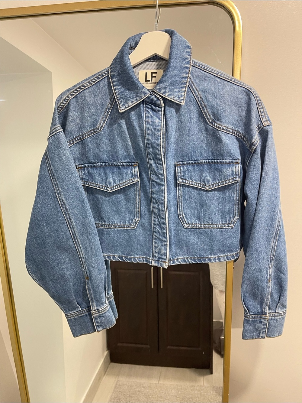 SOLD OUT  Lovers and Friends Micah Cropped Denim Shacket size medium blue - Picture 2 of 9